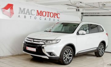 Mitsubishi Outlander Белый